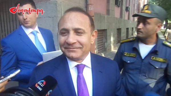 Հովիկ Աբրահամյանը ցուցարարներին ուղարկեց Ազգային ժողով (լրացված)