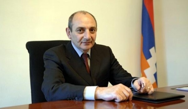 Բակո Սահակյանը ստորագրել է մի շարք օրենքներ