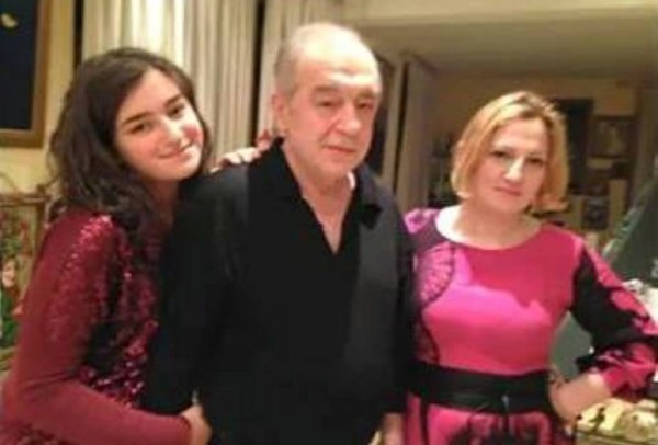 Լևոն Հայրապետյանն Ամանորը դիմավորել է ընտանիքի հետ (ֆոտո)