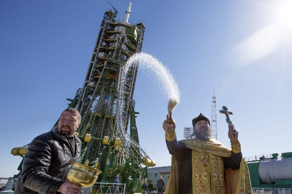 Ինչպես և ինչու են օծում ռուսական հրթիռները. Time