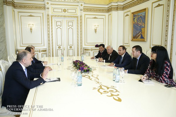 Հովիկ Աբրահամյանն ընդունել է «Զոհալ» ընկերության ներկայացուցիչներին