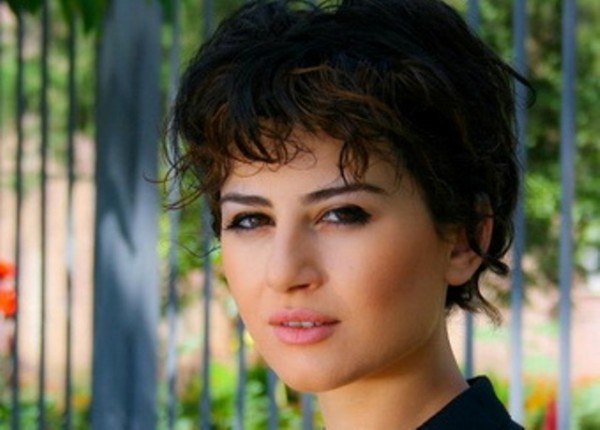 Համբույրի տեսարանների համարձակ դերասանները. Ռոզի Ավետիսովան պատրաստ է նկարահանվել բաց տեսարաններում, եթե… (ֆոտո)