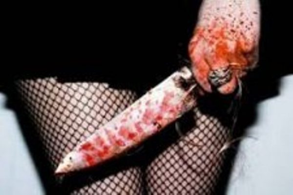 Արտառոց դեպք Արարատում. ինչու է կինը դանակահարել ամուսնուն