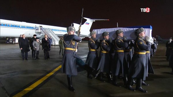 Թուրքիայում սպանված ռուս դեսպանի մարմինը տեղափոխեցին Ռուսաստան