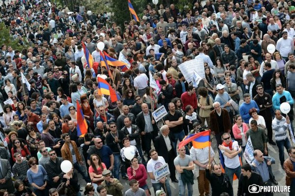 “Dem Em” civil initiative holds a rally near Matenadaran