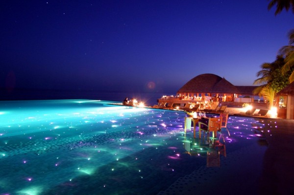 5500205-R3L8T8D-1000-Infinity-Pool-with-dining-and-LED-lights-Huvafen-Fushi-Resort-in-Maldives