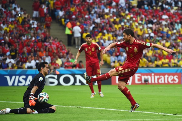 Spain v Chile: Group B - 2014 FIFA World Cup Brazil