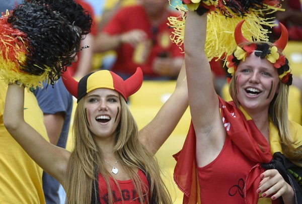 FBL-WC-2014-MATCH31-BEL-RUS-FANS