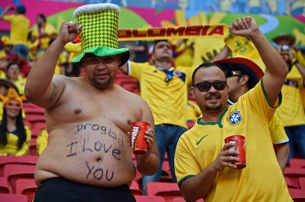 FBL-WC-2014-MATCH21-COL-CIV-FANS