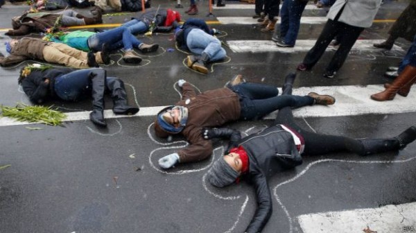 141117214320_ferguson_protest_624x351_epa