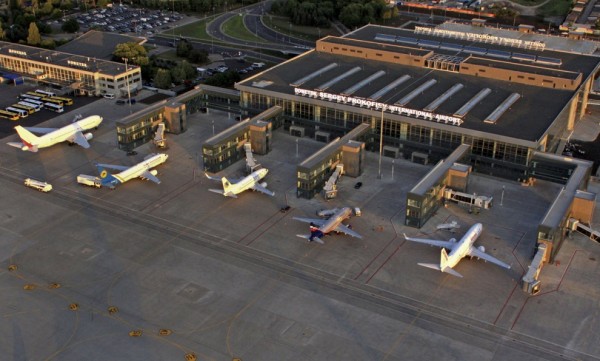 doneckij-aeroport-27-6-990x595