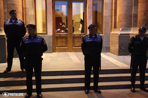 Workers of Nairit plant staged a protest sit-in in front of the RA Government’s building