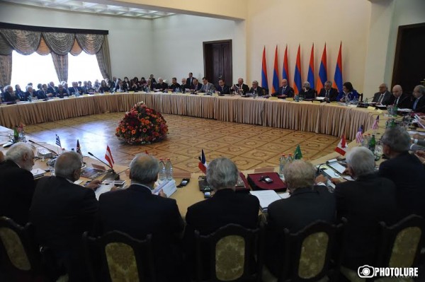 Meeting of the Armenian Fund's Board of Trustees took place at the RA Government's Reception House