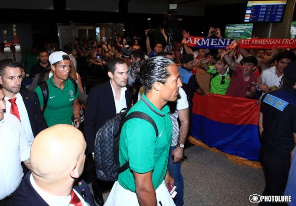 11.06.2015. Hundreds of fans welcome Portugal national football team at Zvartnots airport in Yerevan, Armenia.  Christiano Ronaldo (L), Bruno Alves (R)