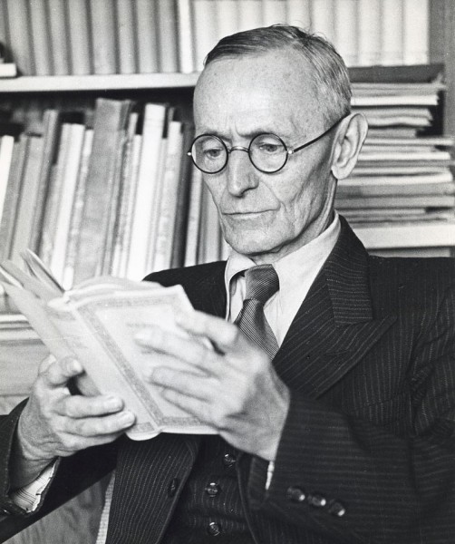 800px-Hermann_Hesse_2