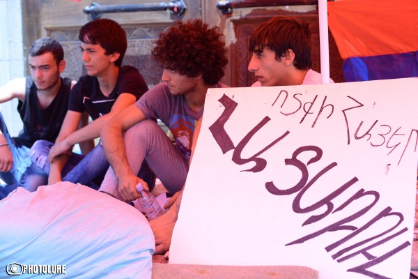 Four protesters held a hunger strike against electricity price increase on Freedom Square