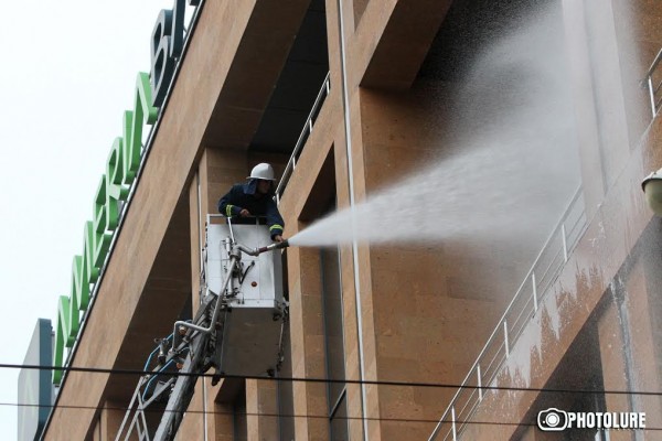 RA MTAES organized a special tactical exercise 'Protection of visitors and employees of an organization during an earthquake' at Yerevan Plaza BC