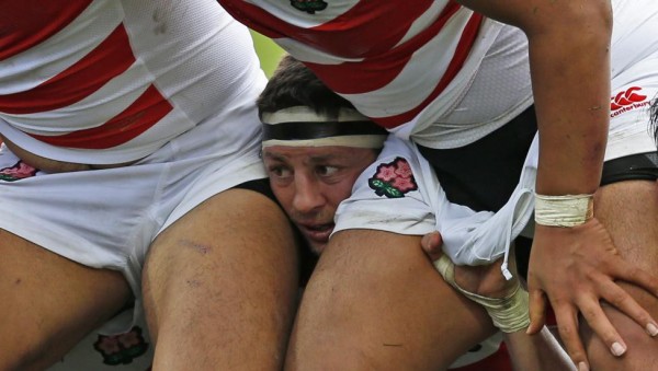 Japan's Luke Thompson (C) before a scrum, at a match against Scotland during the IRB Rugby World Cup 2015 in Kingsholm, England, September 23, 2015.  Action Images via Reuters / Andrew Boyers Livepic