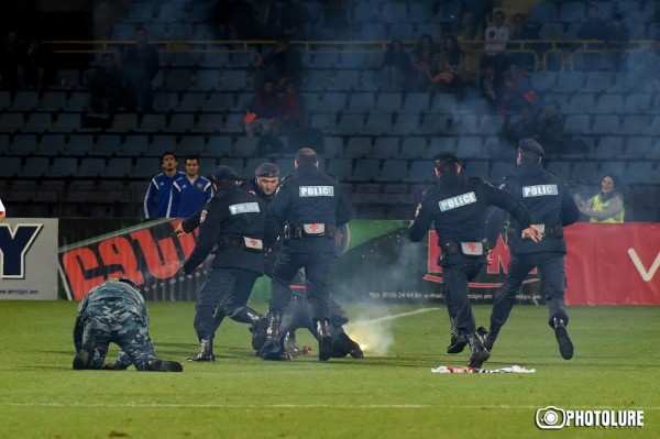 Friendly match between Armenia and Belarus and also  farewell game for Roman Berezovsky took place at Vazgen Sargsyan Republican Stadium