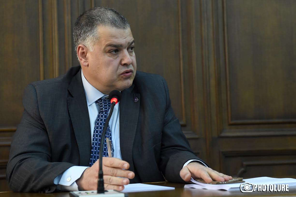 Министр руководитель аппарата. Руководитель аппарата премьер министра Армении.