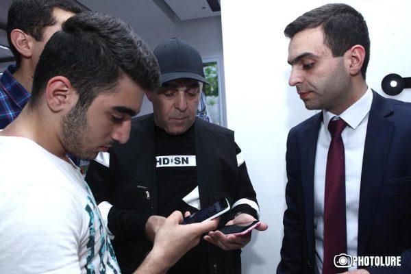 Presentation of the long-awaited 'Armphone' phones took place at 'Rossia Mall' shopping center