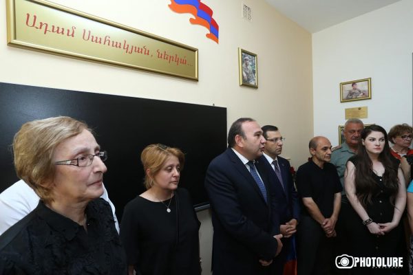 RA Minister of Education and Science Levon Mkrtchyan paid a visit to the High School № 114 named after Kh. Dashtents in frames of the Knowledge Day