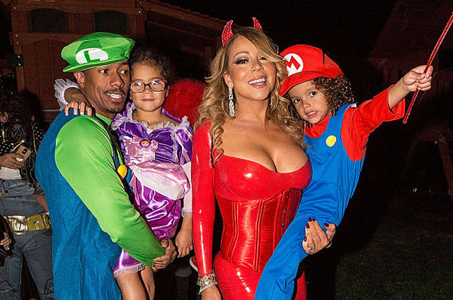 LOS ANGELES, CA - OCTOBER 22: (L-R) Nick Cannon, Monroe Cannon, Mariah Carey, and Moroccan Cannon attend Mariah Carey's Halloween Party on October 22, 2016 in Los Angeles, California. (Photo by FilmMagic/FilmMagic)