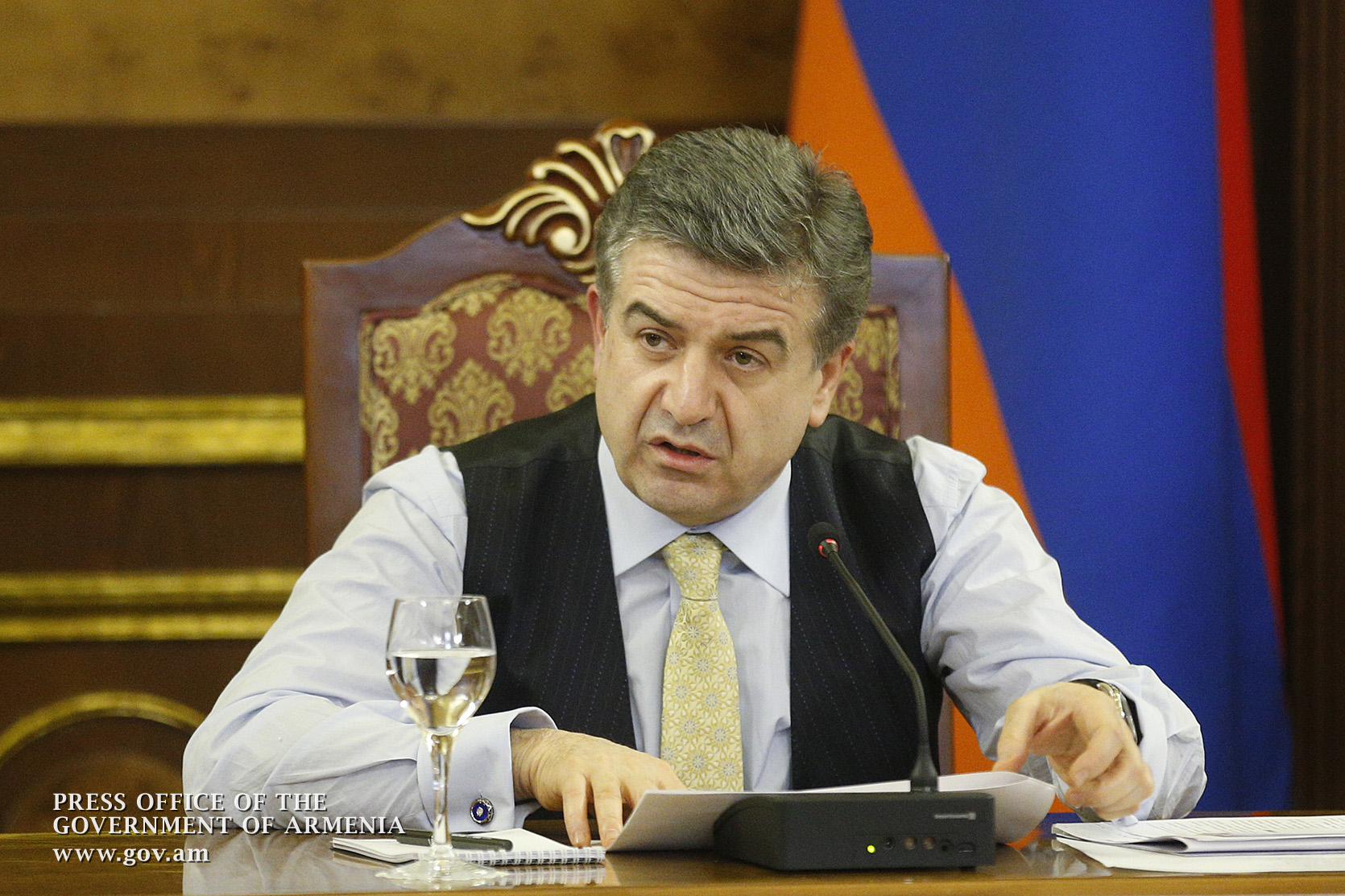 Карапетян армения. Зам премьер министра Армении.