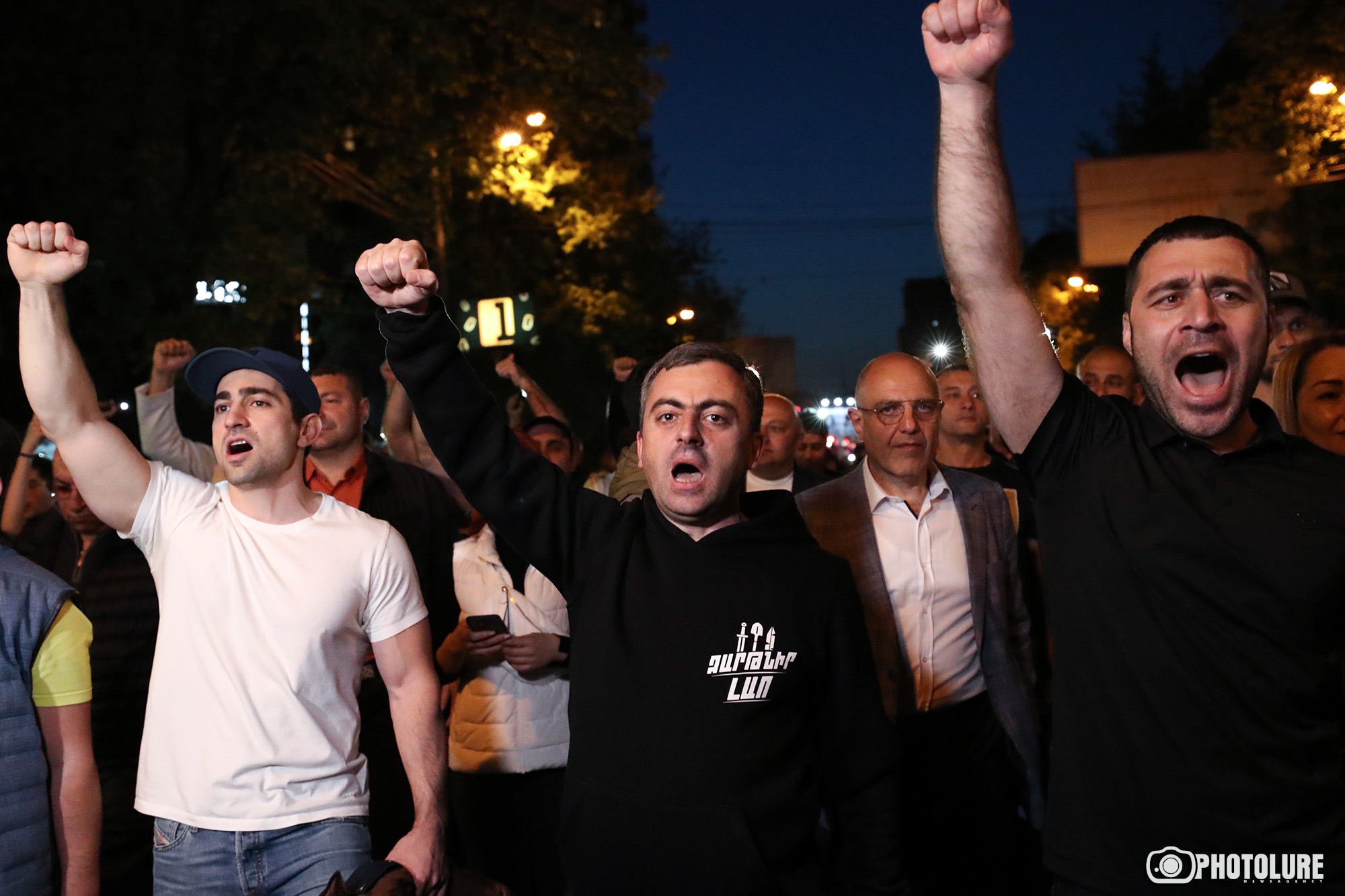 Последние новости в армении на сегодняшний день. Ишхан Сагателян митинги. Акции протеста в Ереване. Армения сейчас. Ишхан Сагателян митинг Армении 2024.