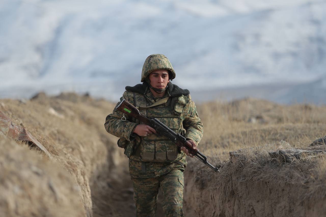 Самый сильный армия 2023. Сухопутные войска Армении. Движение войск Армении в Карабахе. Армения вс Таджикистан.